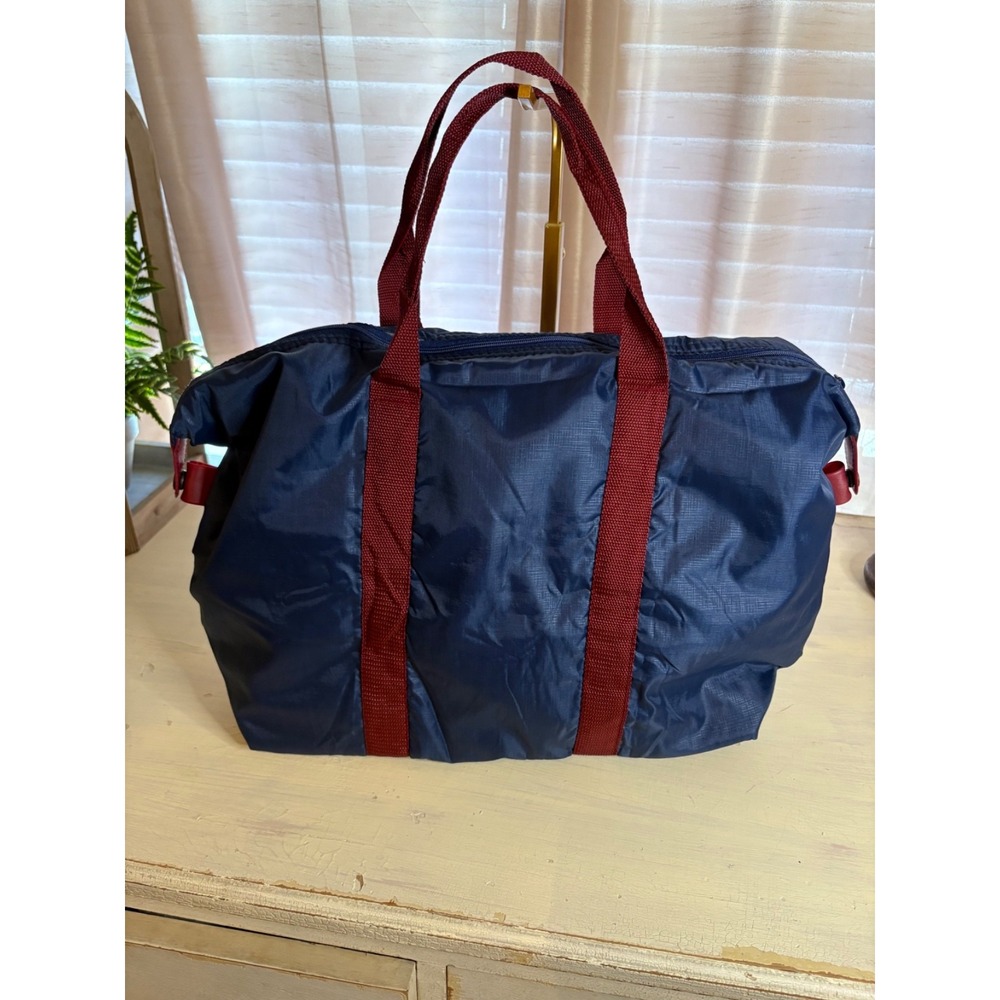 Pierre Cardin Navy Burgundy Duffel Bag NWT Nylon Travel‎ Tote Style 19465